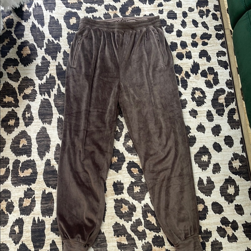 SKIMS Taupe Lounge Pants